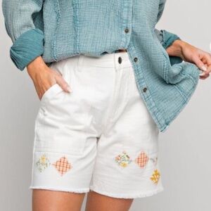 🆕 EASEL Love Stitch White Denim Patchwork Frayed Edge Shorts Cotton Size Small